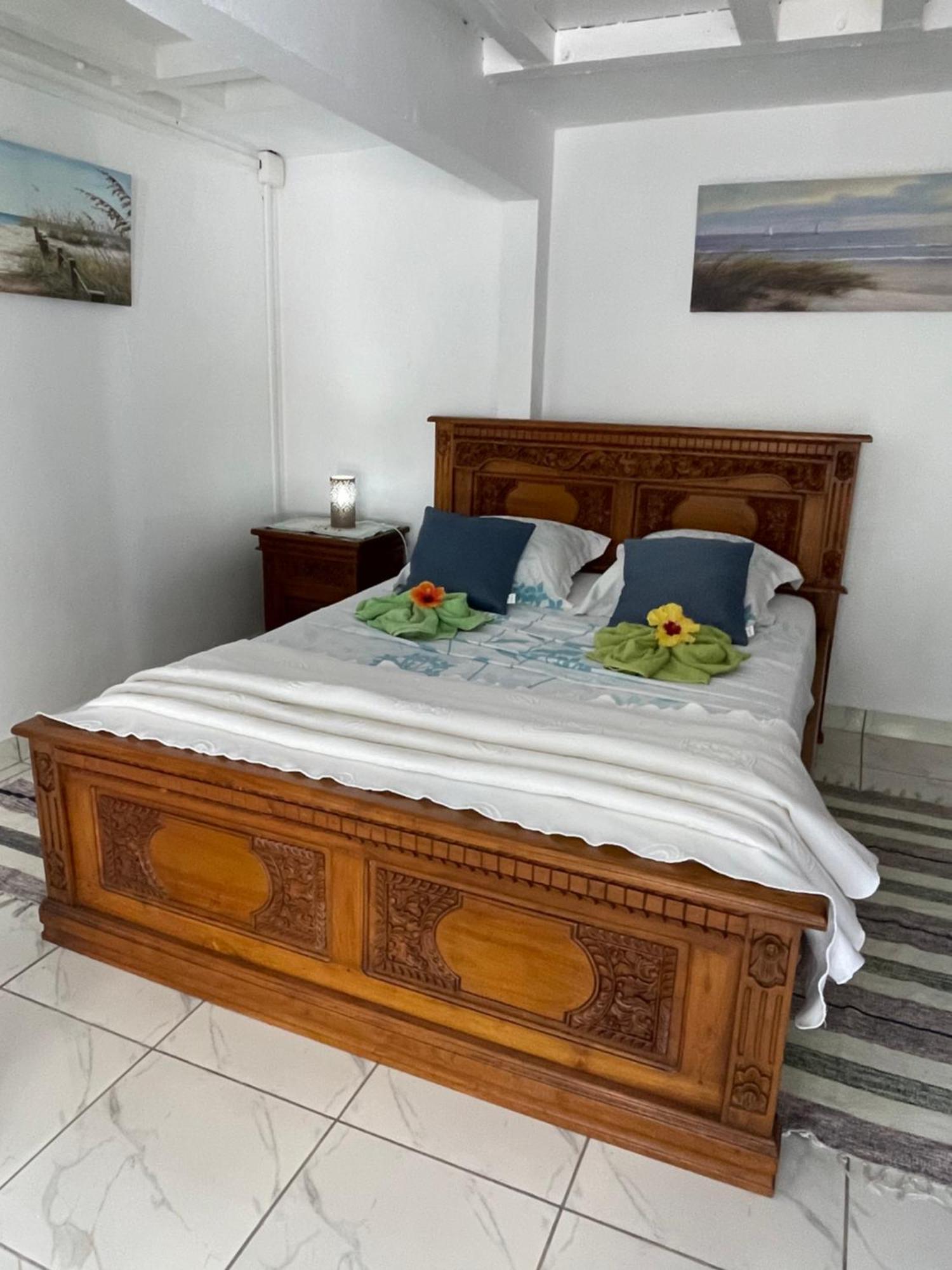 Adenora Bed & Breakfast Сен-Жозеф Екстериор снимка